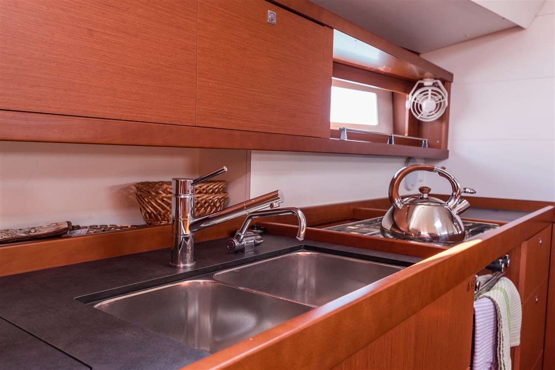 Photo #19 - Oceanis 45 - 4 cab. (Mobula One) en Split - 43616