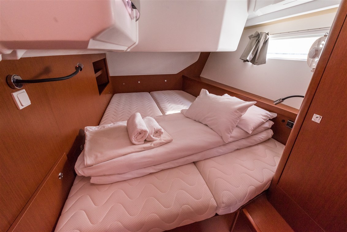 Photo #28 - Oceanis 45 - 4 cab. (Mobula One) en Split - 43616