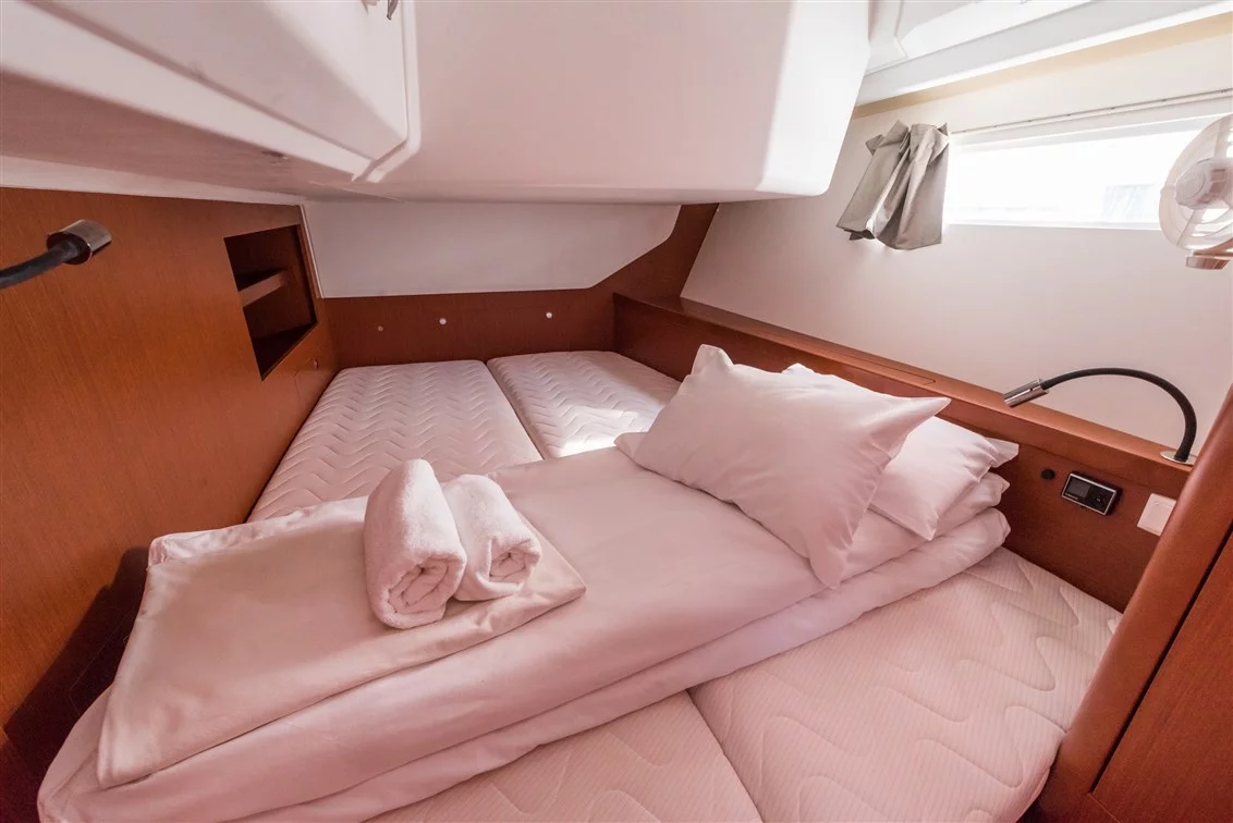 Oceanis 45 - 4 cab. (Mobula One)  - 29