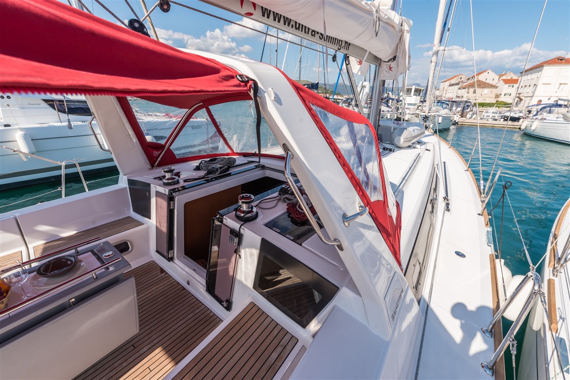 Photo #11 - Oceanis 45 - 4 cab. (Zoa) en Split - 43618