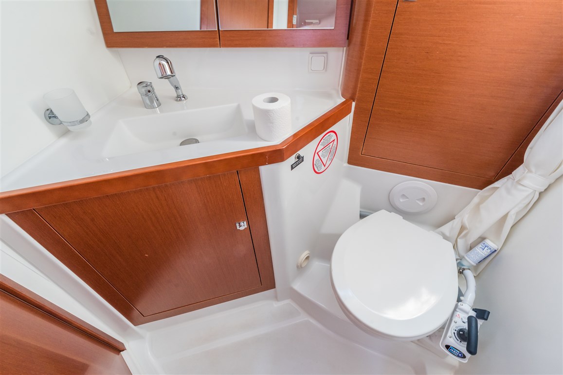 Photo #29 - Oceanis 45 - 4 cab. (Zoa) en Split - 43618
