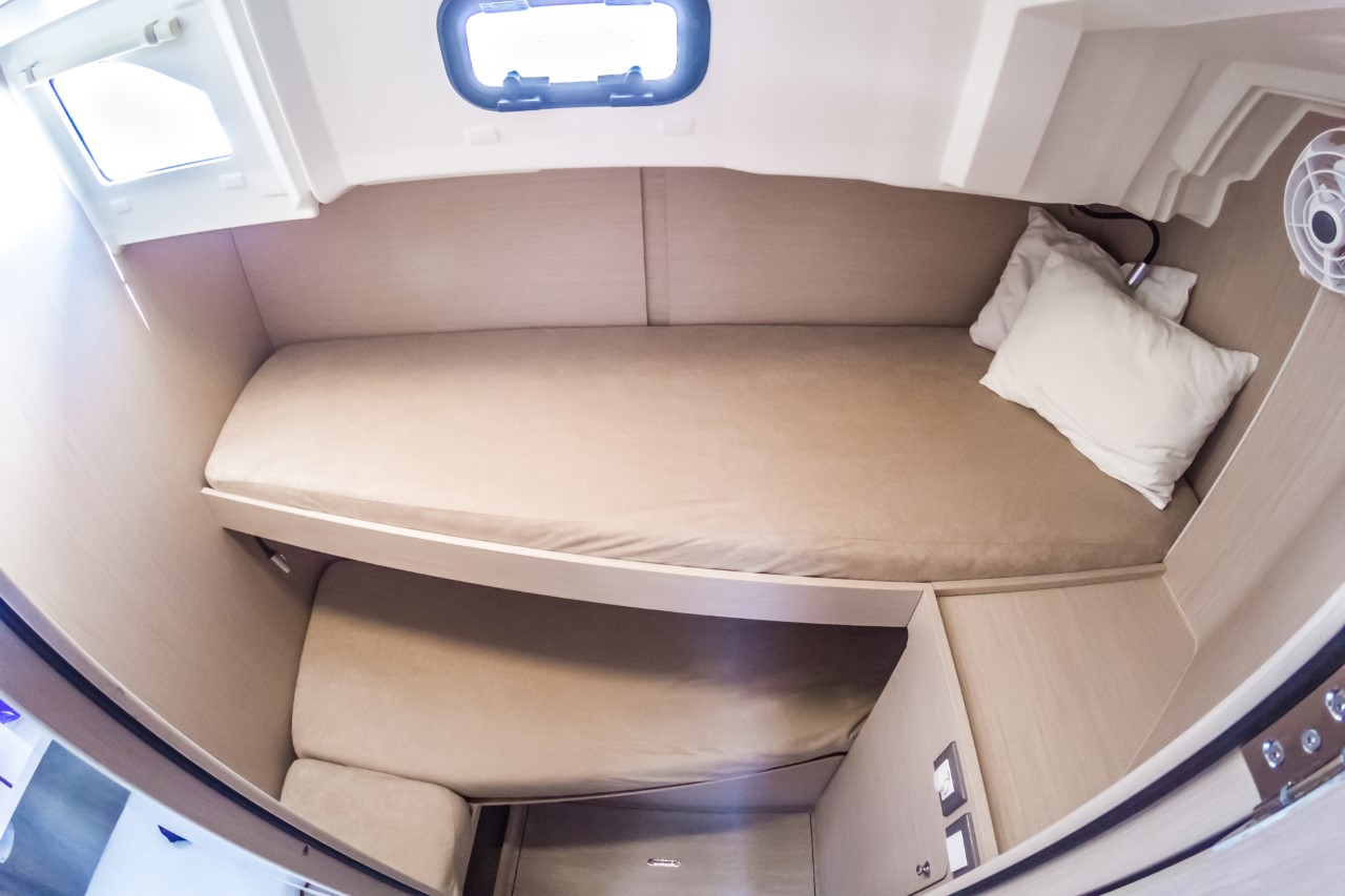 Photo #12 - Oceanis 46.1 - 4 cab. (Nalu) in Pomer - 43620