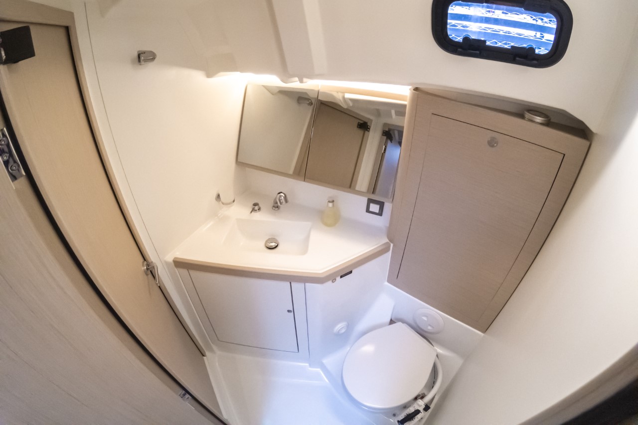 Photo #13 - Oceanis 46.1 - 4 cab. (Nalu) in Pomer - 43620