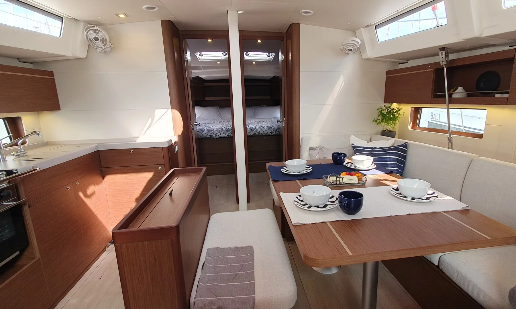 Oceanis 46.1 (Ivy)  - 14