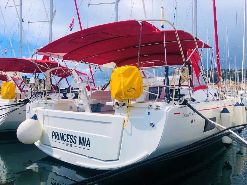 Oceanis 46.1 (Princess Mia)  - 4