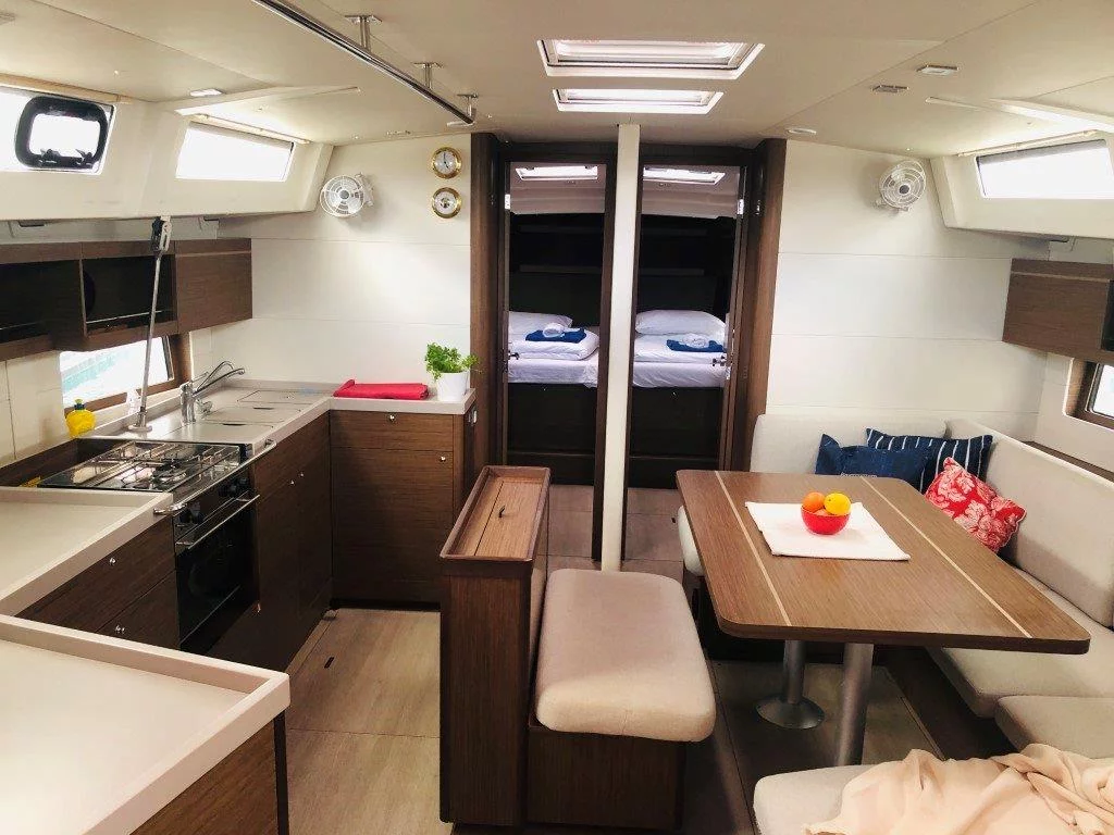 Oceanis 46.1 (Princess Mia)  - 7