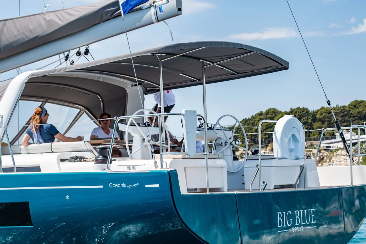 Oceanis 54 - 3 + 1 cab. (Big Blue)  - 4