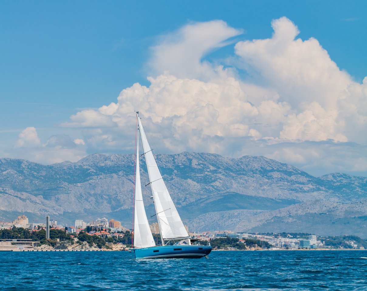 Photo #8 - Oceanis 54 - 3 + 1 cab. (Big Blue) in Trogir - 43635