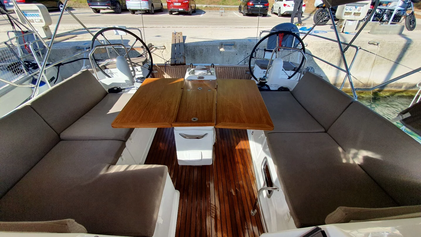 Sun Odyssey 440 (Xoxo)  - 5