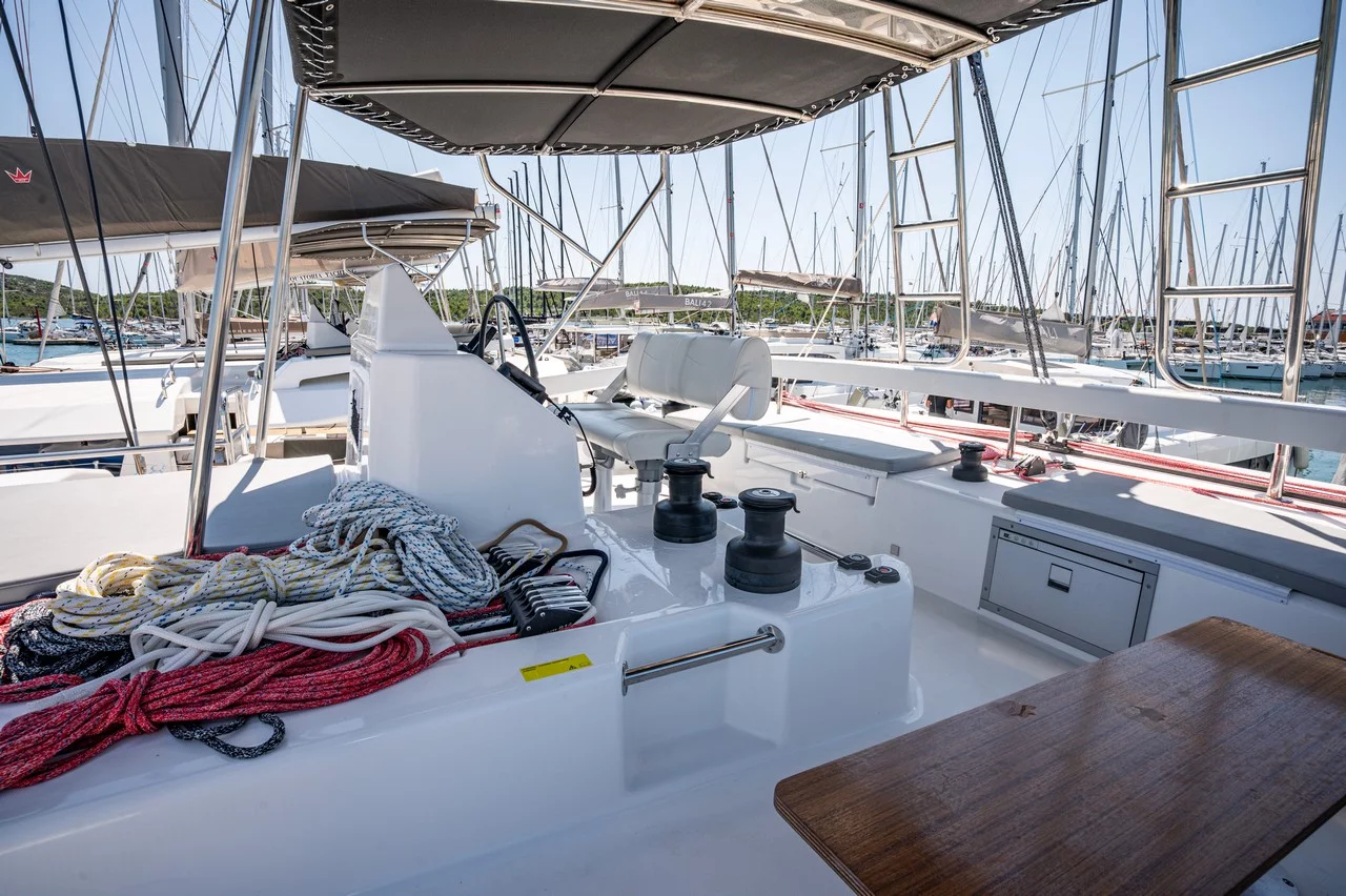 Dufour 48 Catamaran - 5 + 1 cab. (Freya)  - 3