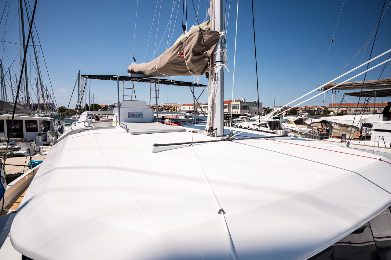 Photo #6 - Dufour 48 Catamaran - 5 + 1 cab. (Freya) en Pirovac - 43637