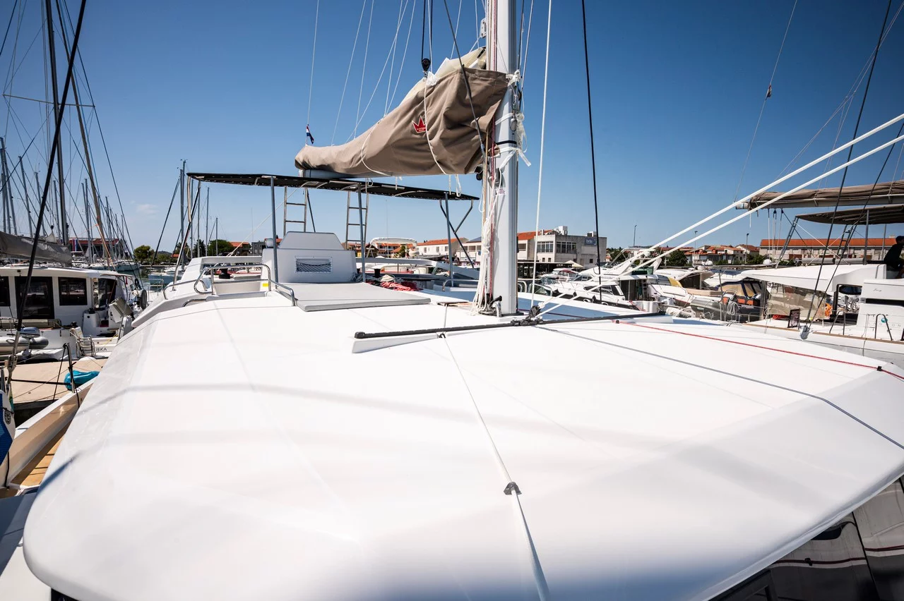 Dufour 48 Catamaran - 5 + 1 cab. (Freya)  - 5