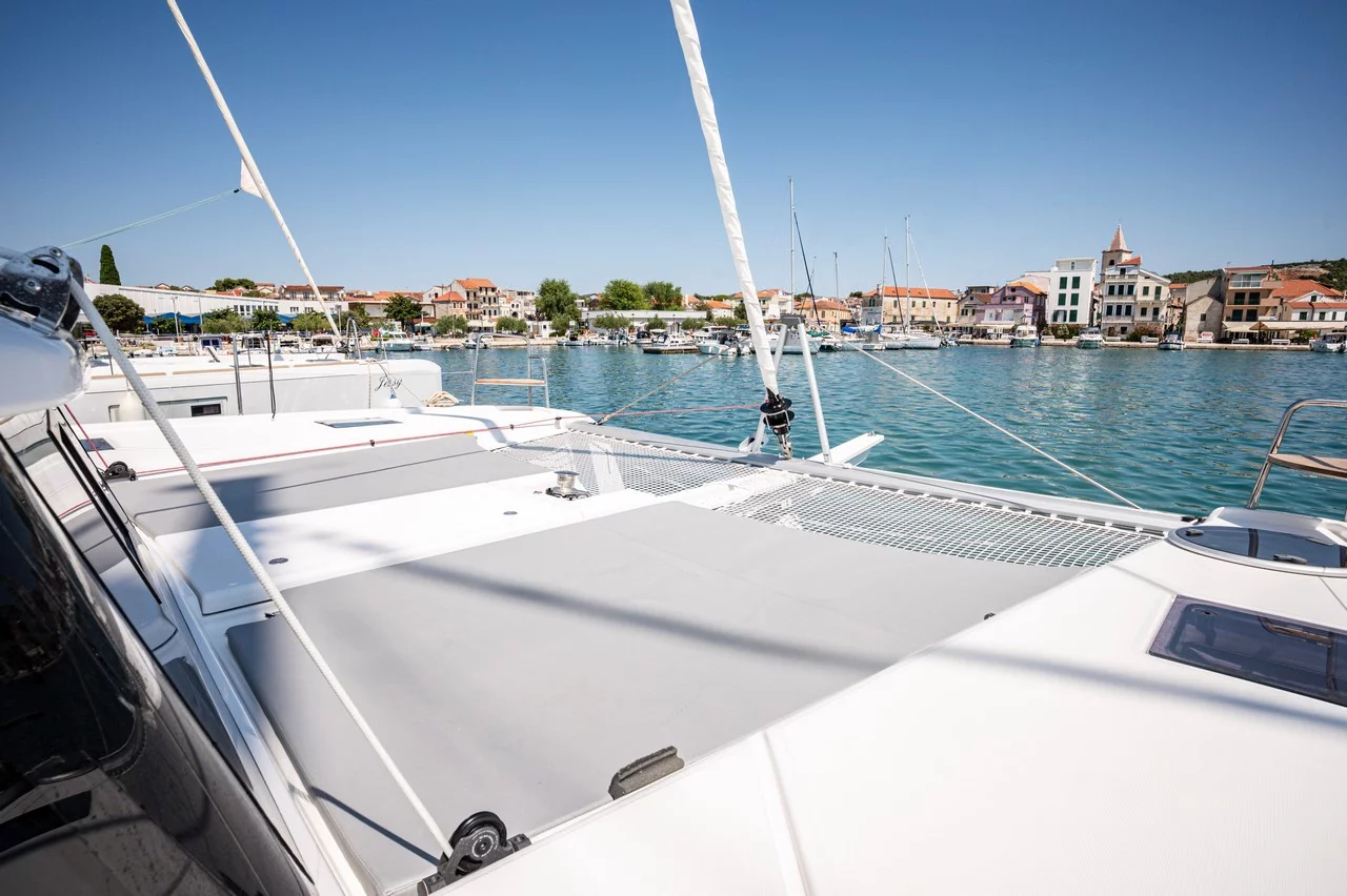 Dufour 48 Catamaran - 5 + 1 cab. (Freya)  - 6