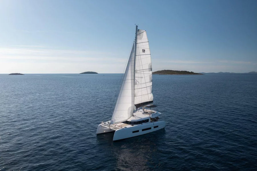 Dufour 48 Catamaran - 5 + 1 cab. (Freya)  - 9
