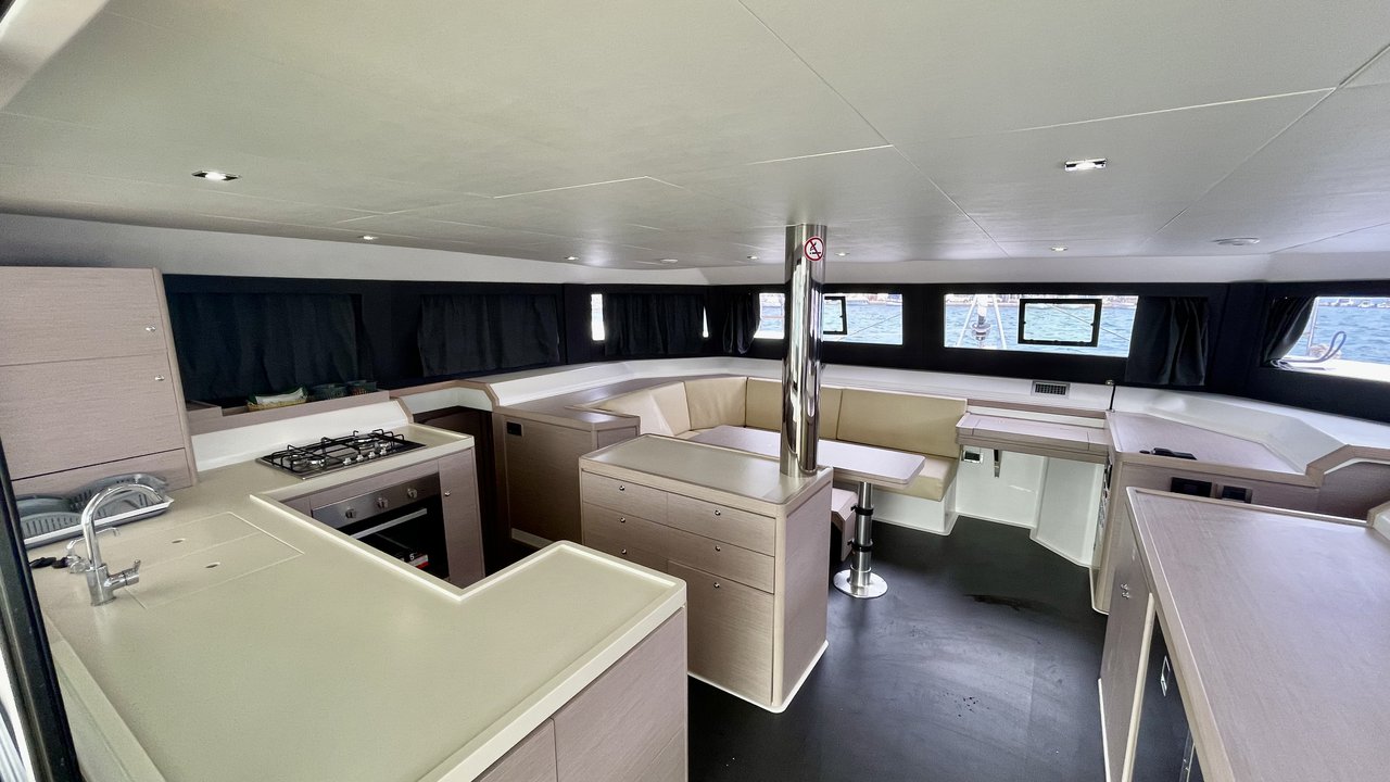 Photo #20 - Dufour 48 Catamaran - 5 + 1 cab. (Freya) en Pirovac - 43637