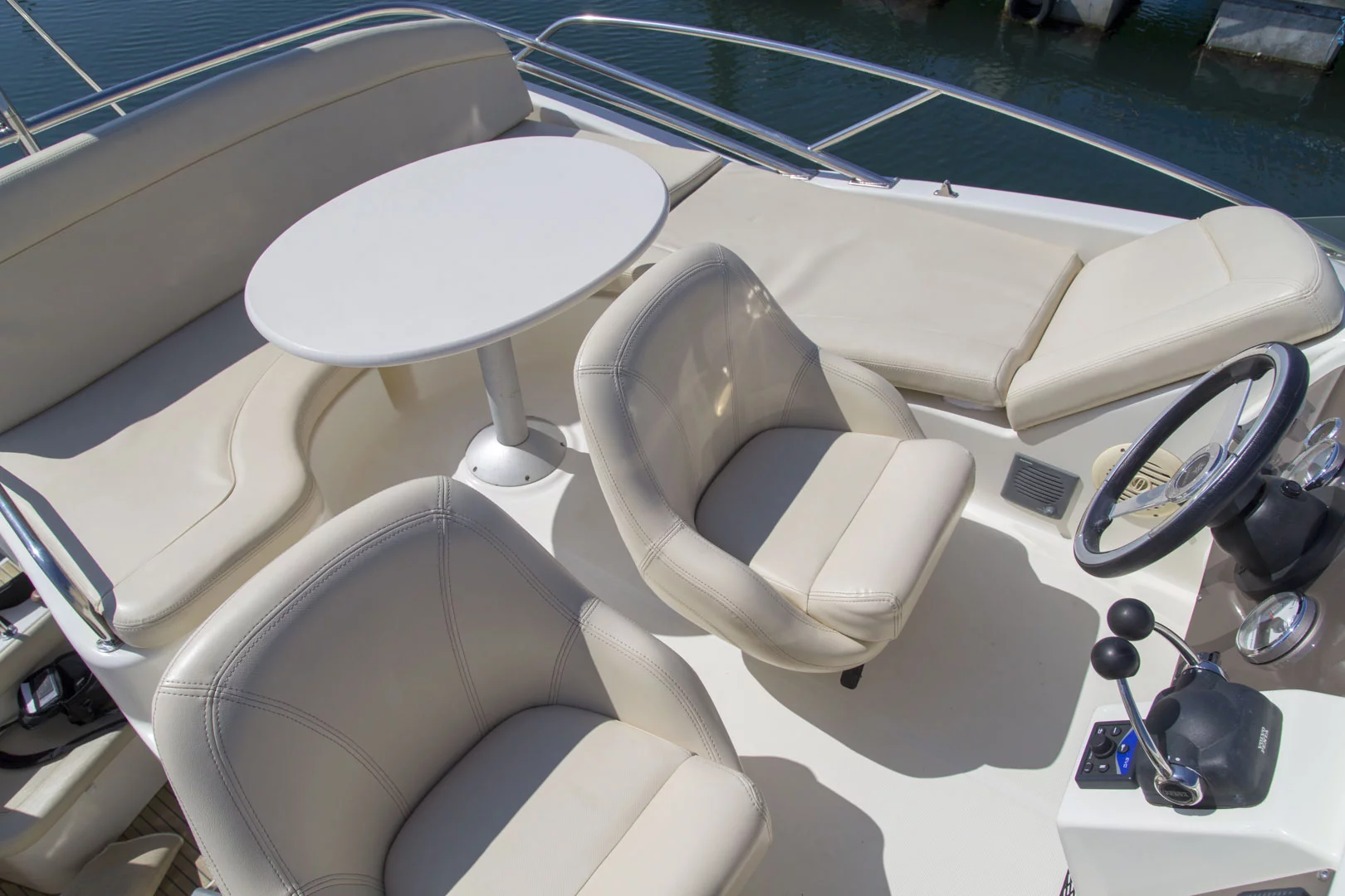 Prestige 32 Fly (Solmar)  - 2