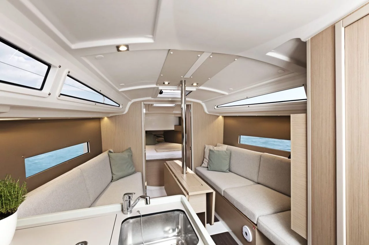 Oceanis 30.1 (Petite Marie)  - 6