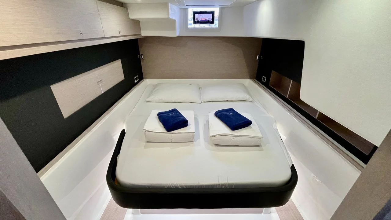 Dufour 48 Catamaran - 5 + 1 cab. (LoveMarine)  - 33