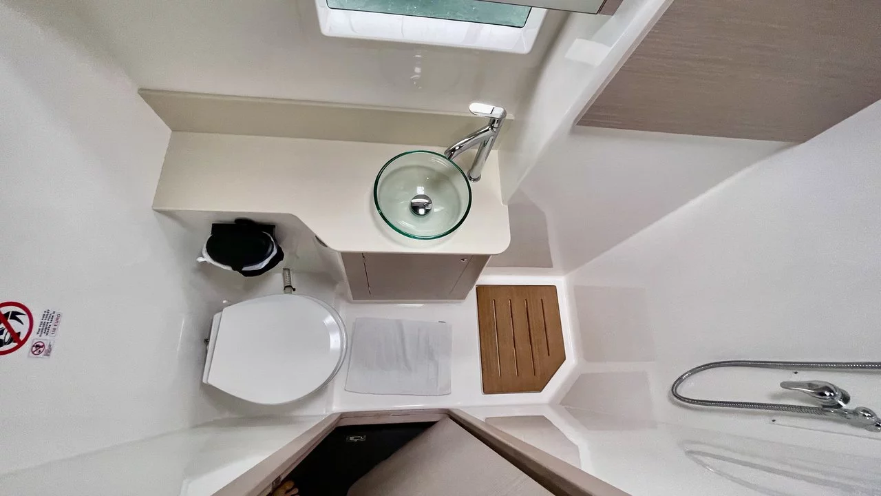Dufour 48 Catamaran - 5 + 1 cab. (LoveMarine)  - 41