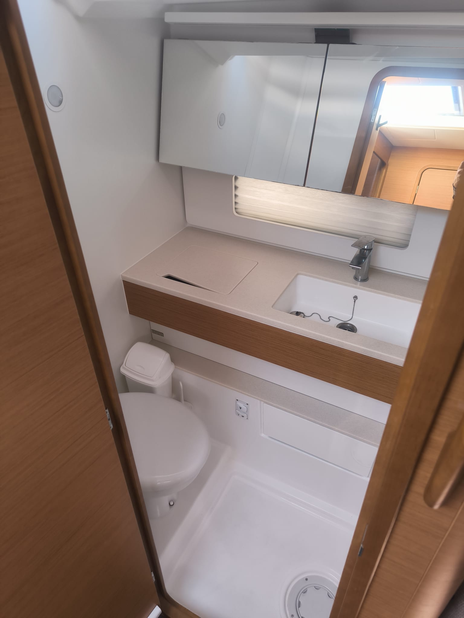 Photo #8 - Dufour 41 - 3 cab. (Luka) en Marmaris - 43666