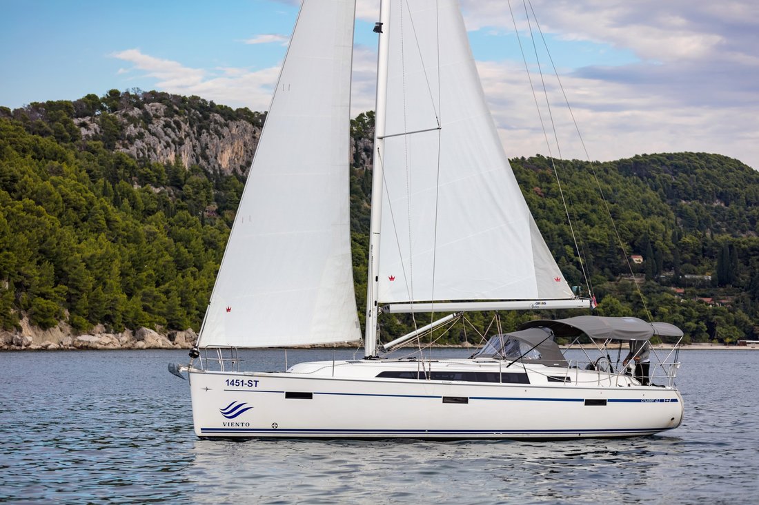 Photo #8 - Bavaria Cruiser 41 - 3 cab. (Nina) en Split - 43673