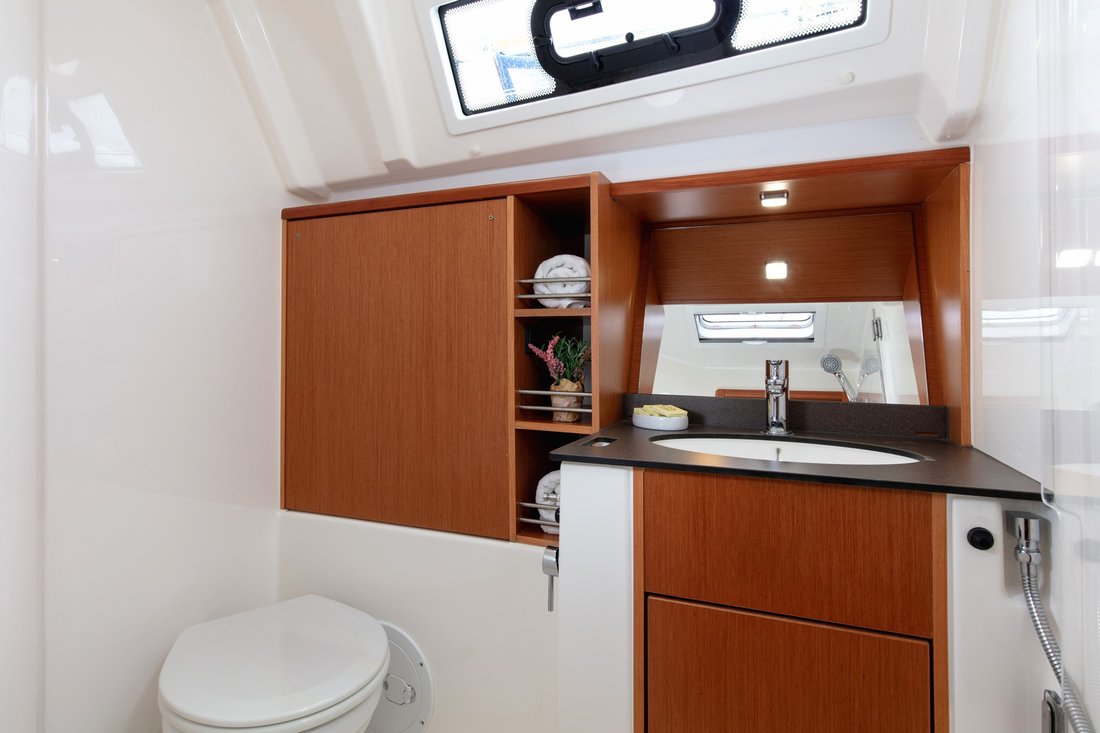 Photo #16 - Bavaria Cruiser 41 - 3 cab. (Nina) en Split - 43673