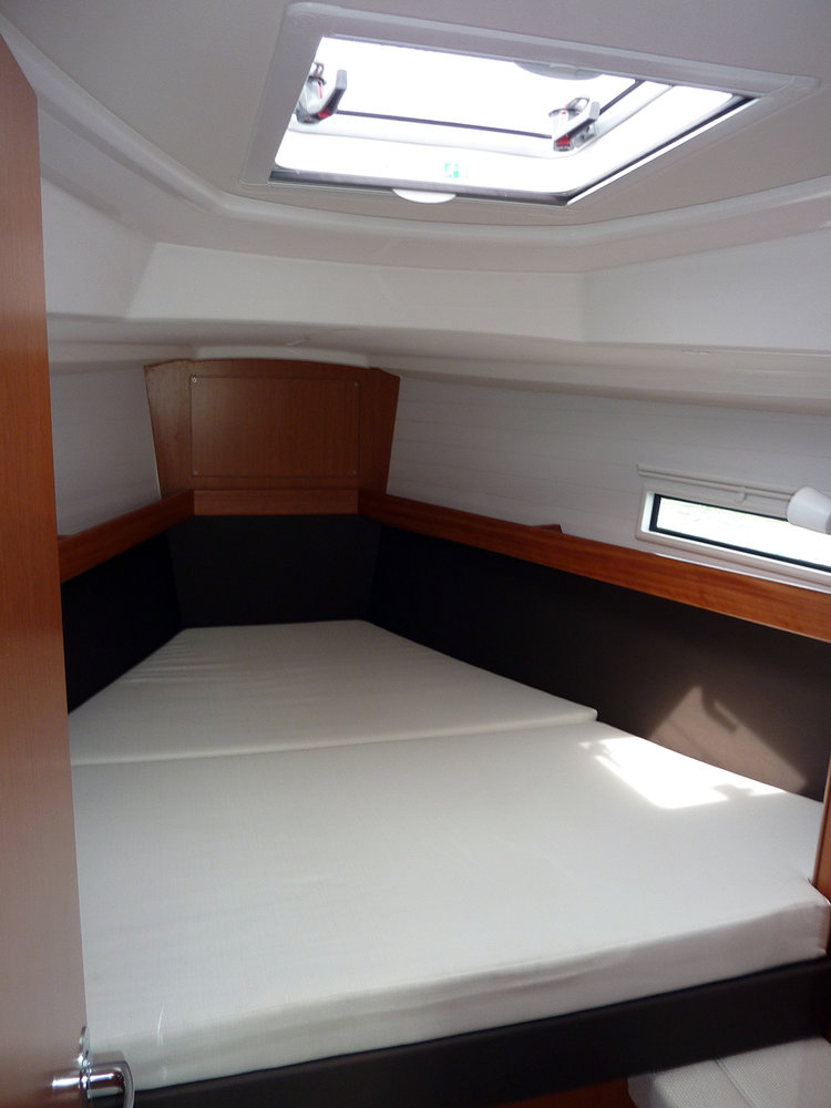 Photo #10 - Bavaria Cruiser 37 - 3 cab. (Alena) in El Arenal - 43674