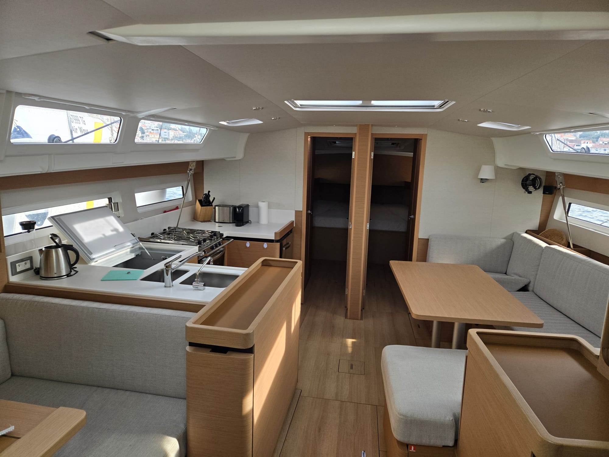Photo #3 - Sun Odyssey 490 - 4 + 1 cab. (Sofiya) in Trogir - 43682