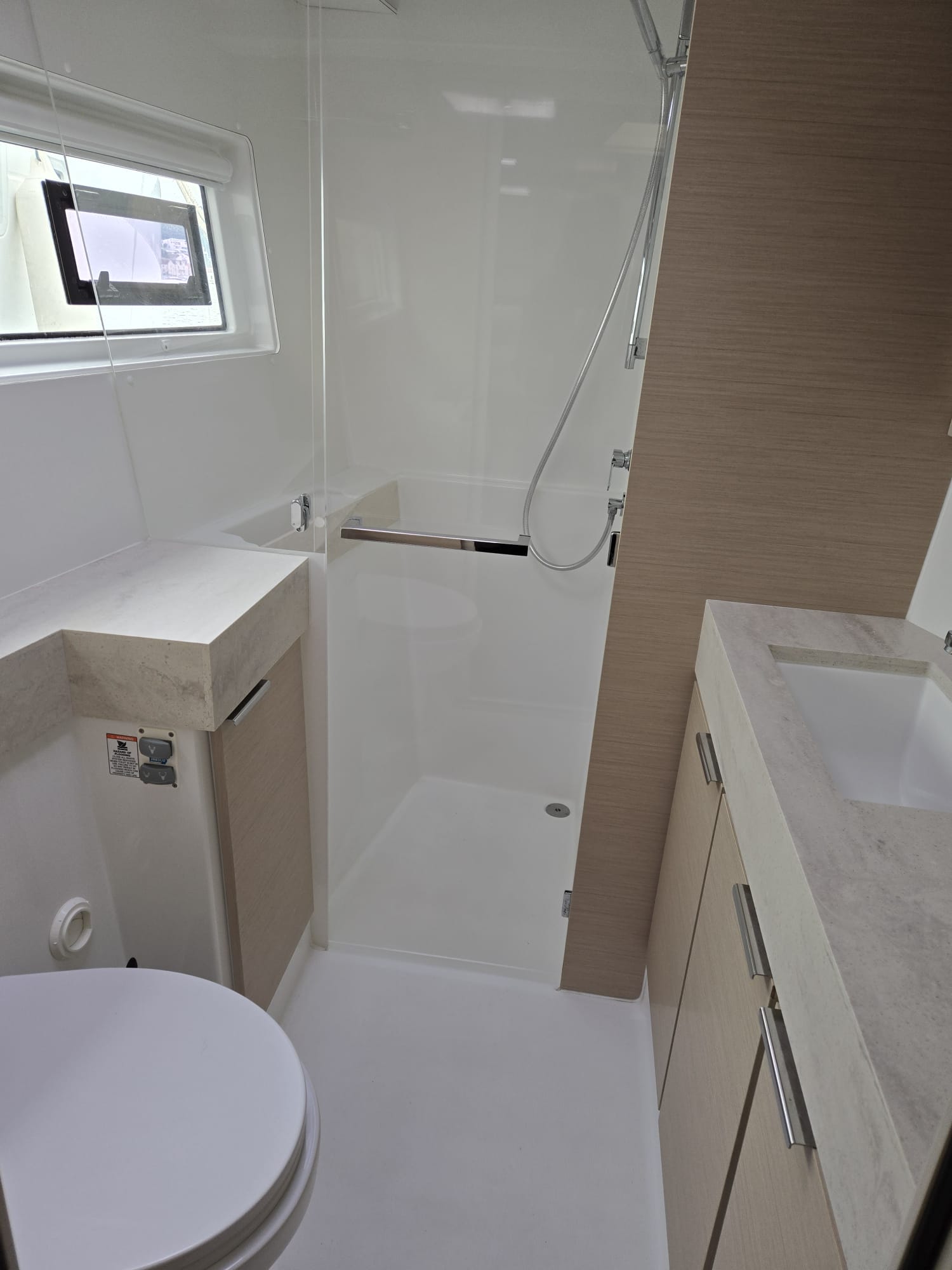 Photo #3 - Lagoon 40 - 3 + 2 cab (Lubina) en Trogir - 43683