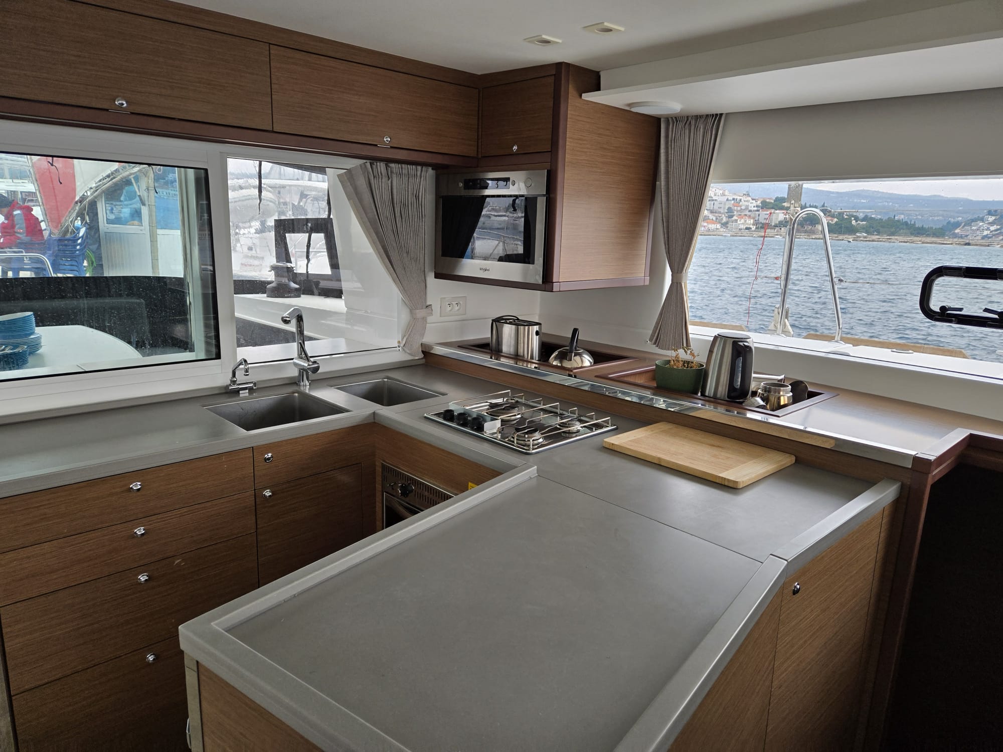 Photo #5 - Lagoon 450 S - 4 + 2 cab. (Elenya) in Trogir - 43685