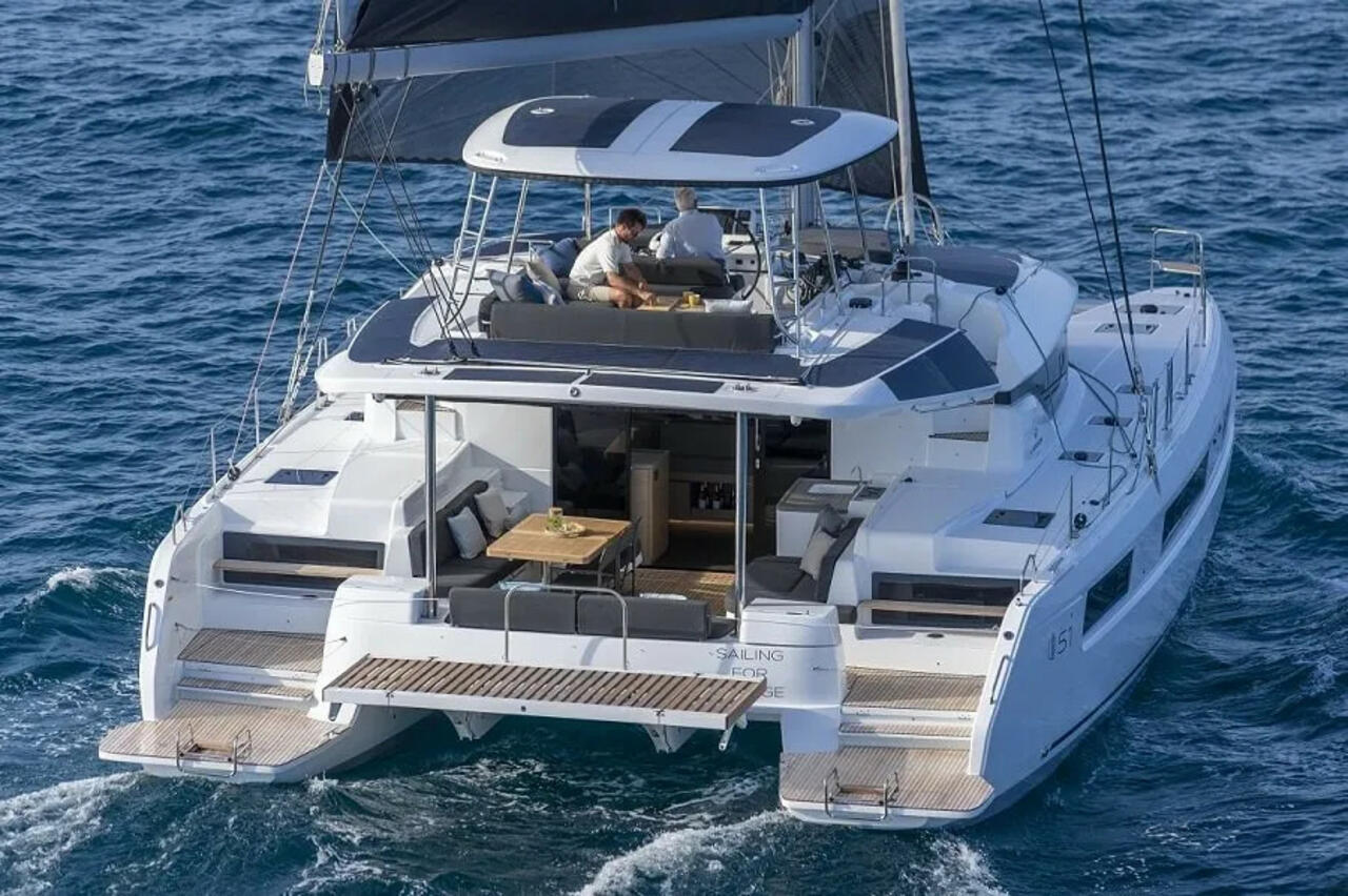 Photo #3 - Lagoon 51 - 6 cab. (Athena Blu) en Athènes - 43702