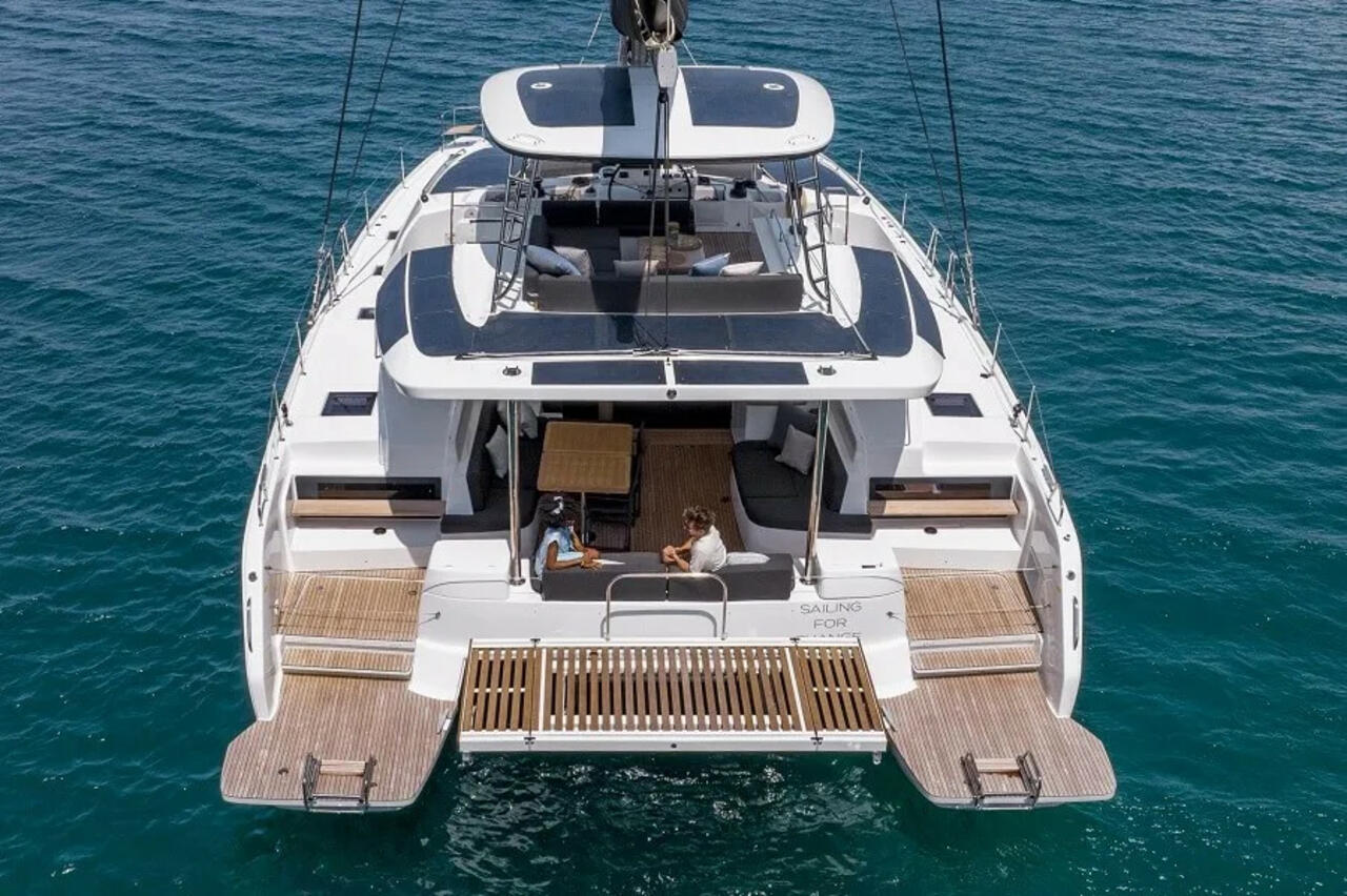Photo #4 - Lagoon 51 - 6 cab. (Athena Blu) en Athènes - 43702