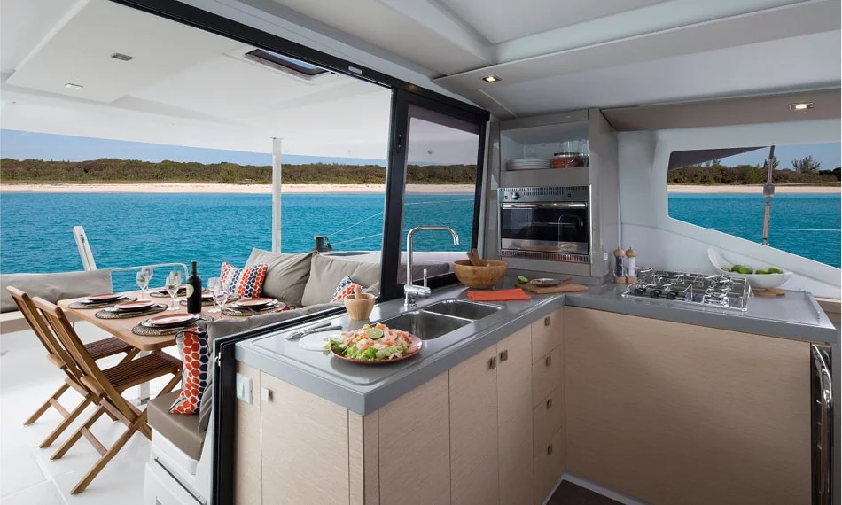 Fountaine Pajot Lucia 40 - 4 cab. (AKIALOA)  - 7