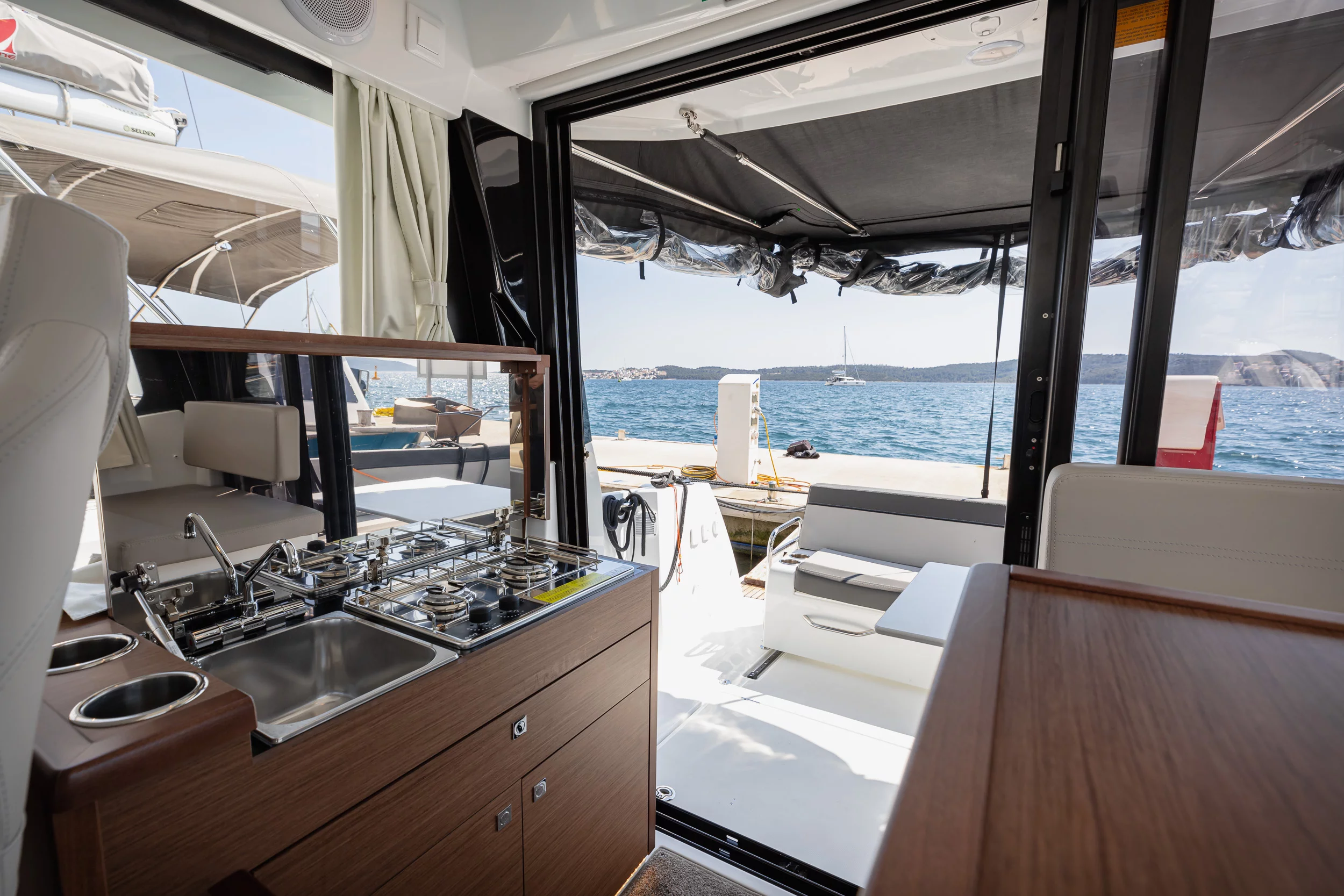 Merry Fisher 895 Offshore (Shearwater)  - 7