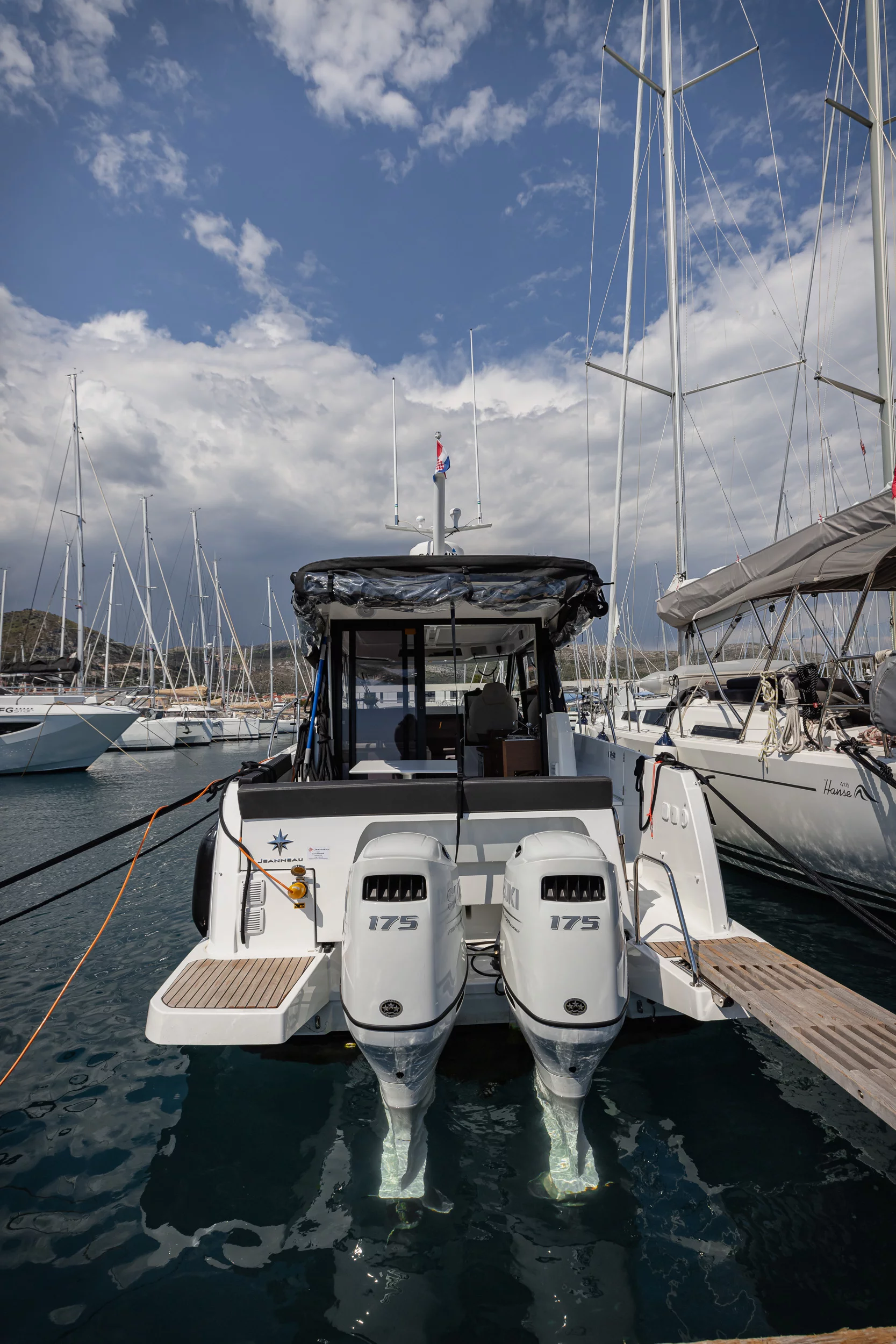 Merry Fisher 895 Offshore (Shearwater)  - 11