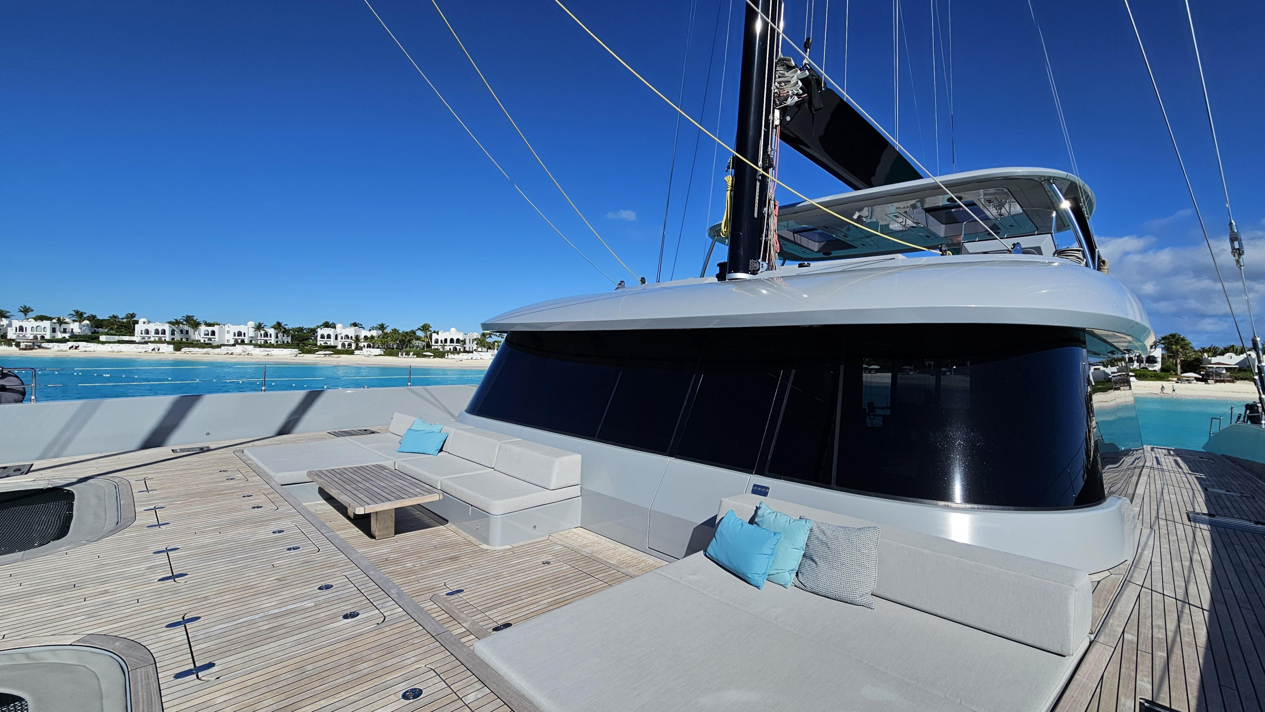 Photo #10 - Sunreef 80 - 6 + 1 cab. (Shades of Grey) in Palma - 43714
