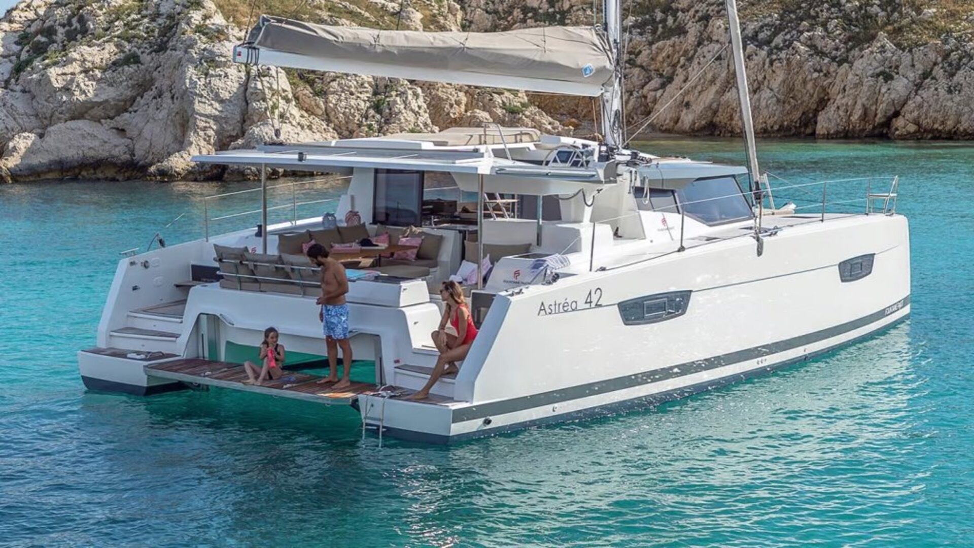 Photo #5 - Fountaine Pajot Astrea 42 - 4 + 2 cab. (Satellite) in Kotor - 43720