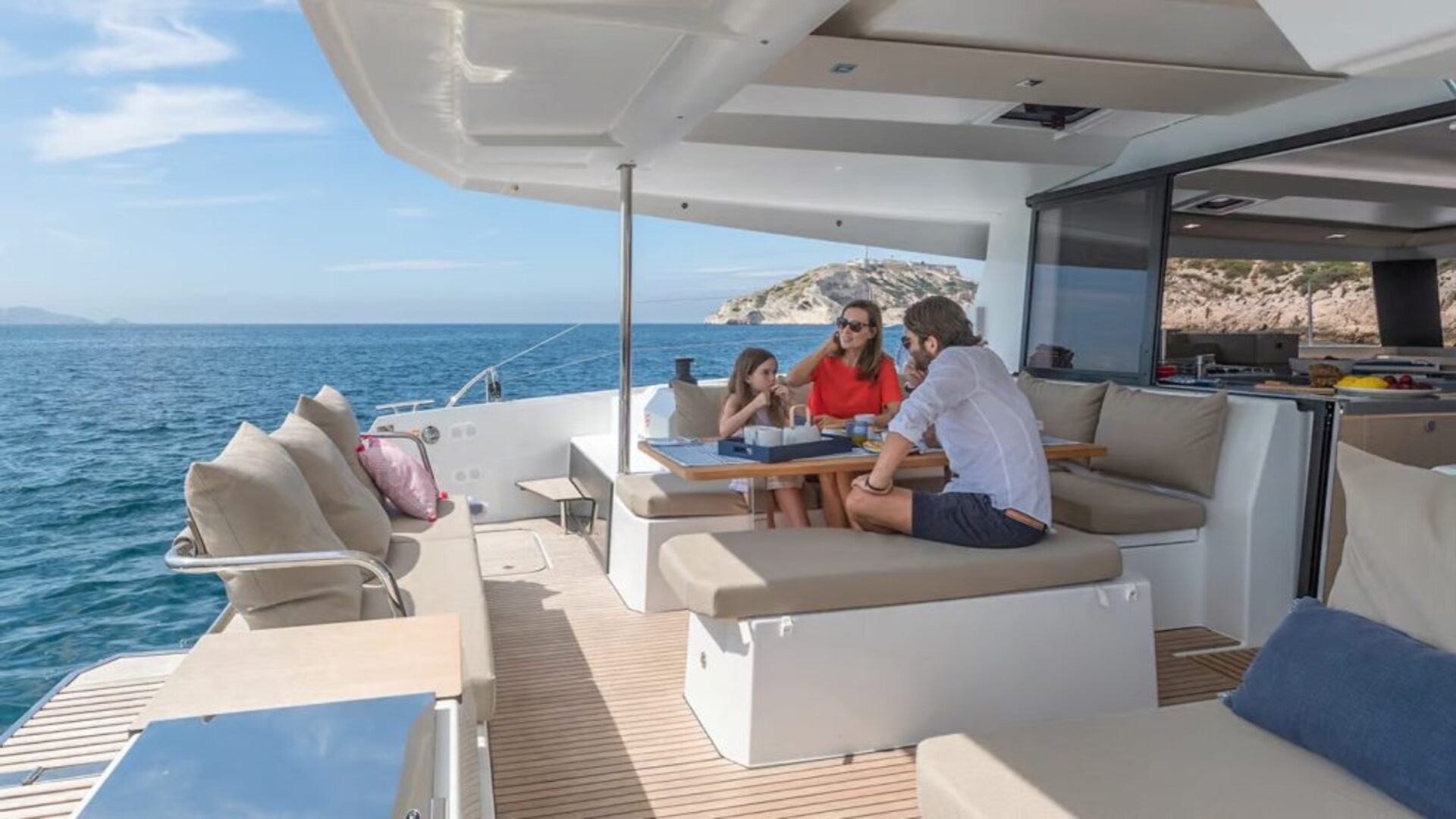 Photo #13 - Fountaine Pajot Astrea 42 - 4 + 2 cab. (Satellite) in Kotor - 43720