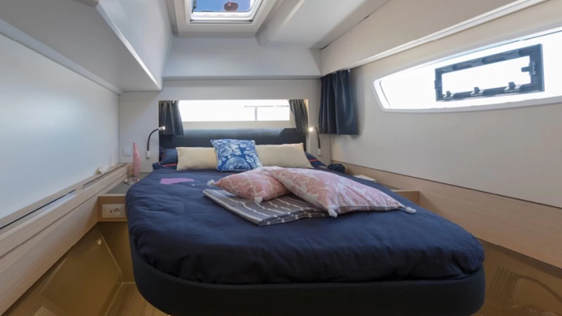 Fountaine Pajot Astrea 42 - 4 + 2 cab. (Satellite)  - 25