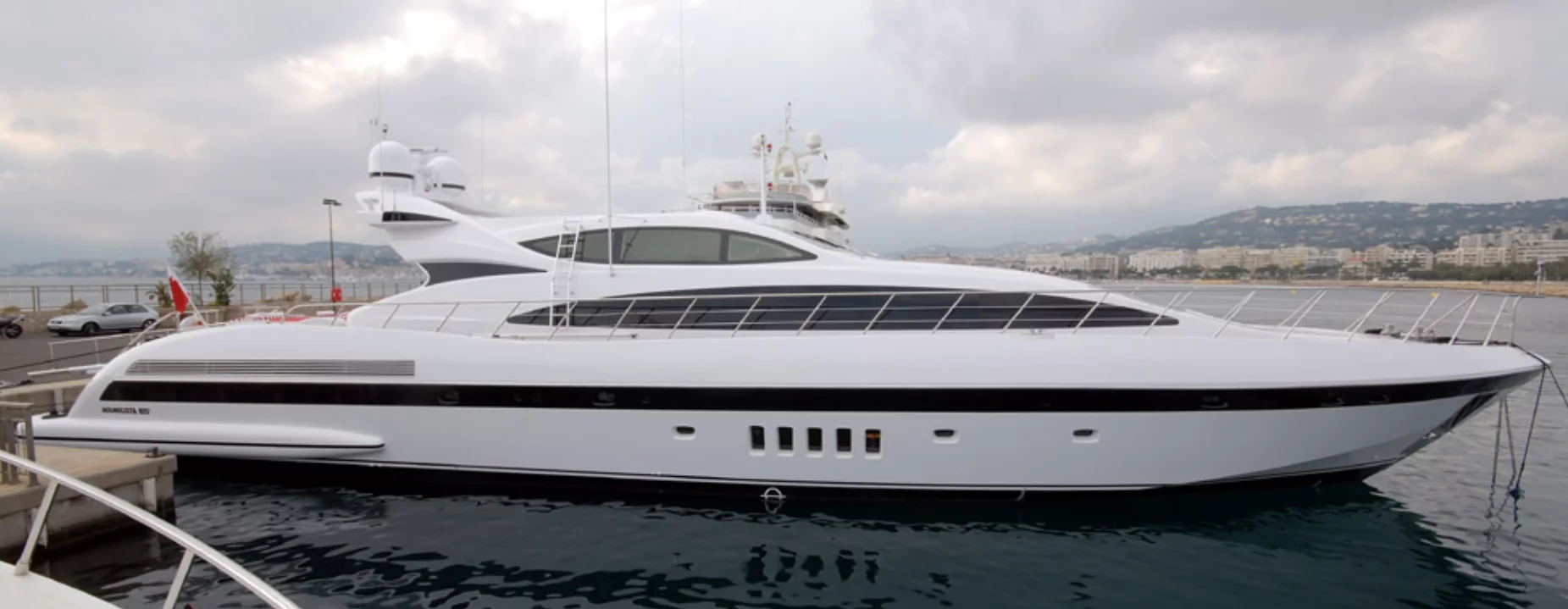 Mangusta 105 Open (Wet Panther)  - 0