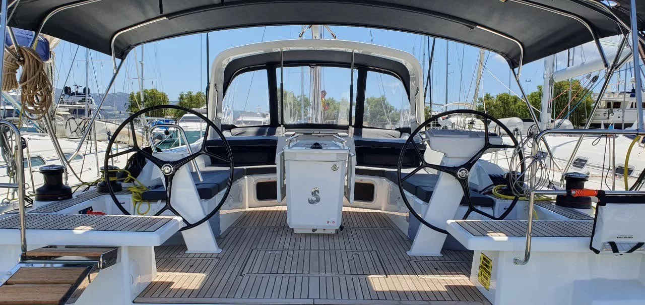 Oceanis 51.1 - 5 + 1 cab. (Elise)  - 5