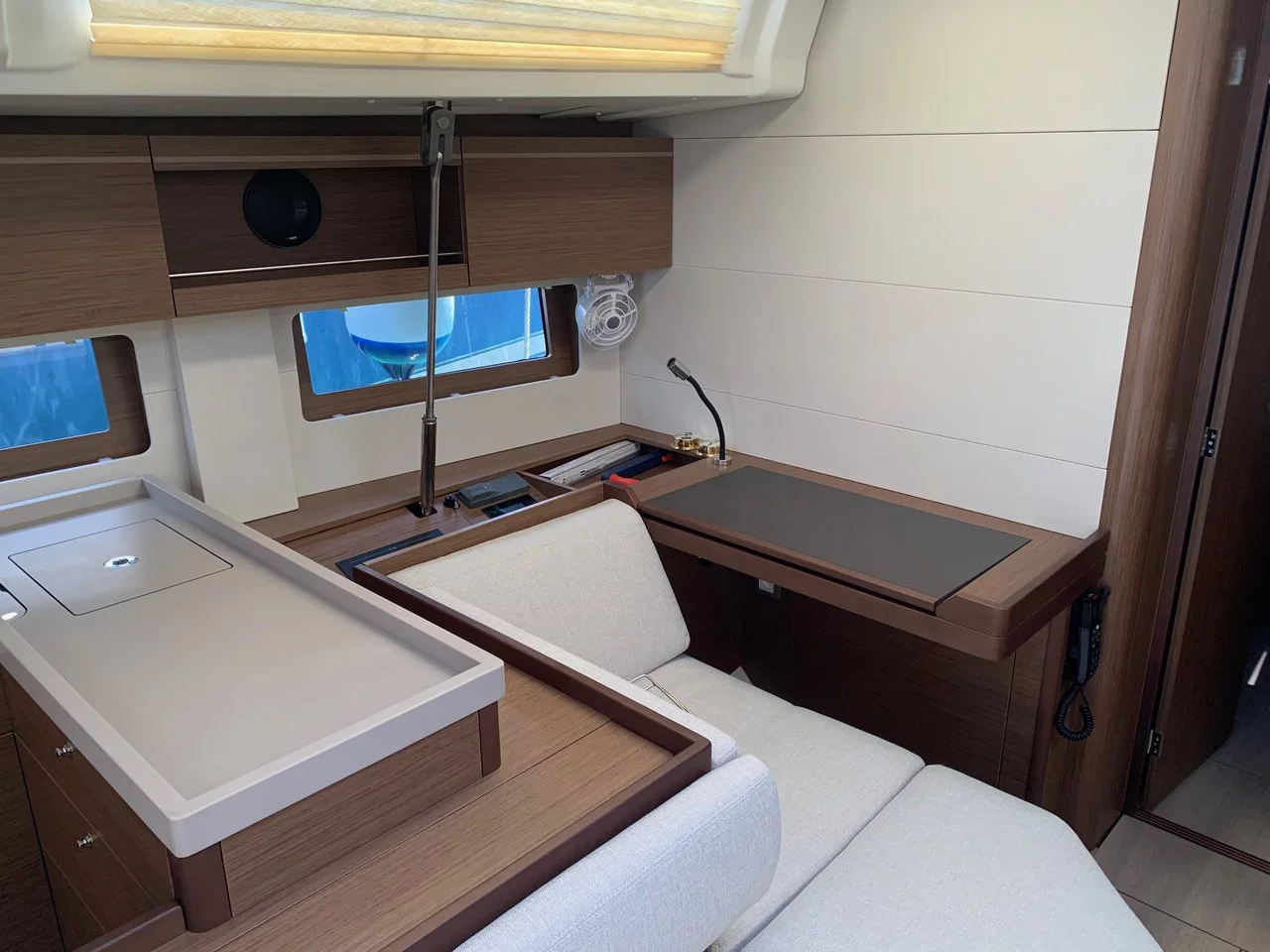 Oceanis 51.1 - 5 + 1 cab. (Elise)  - 19