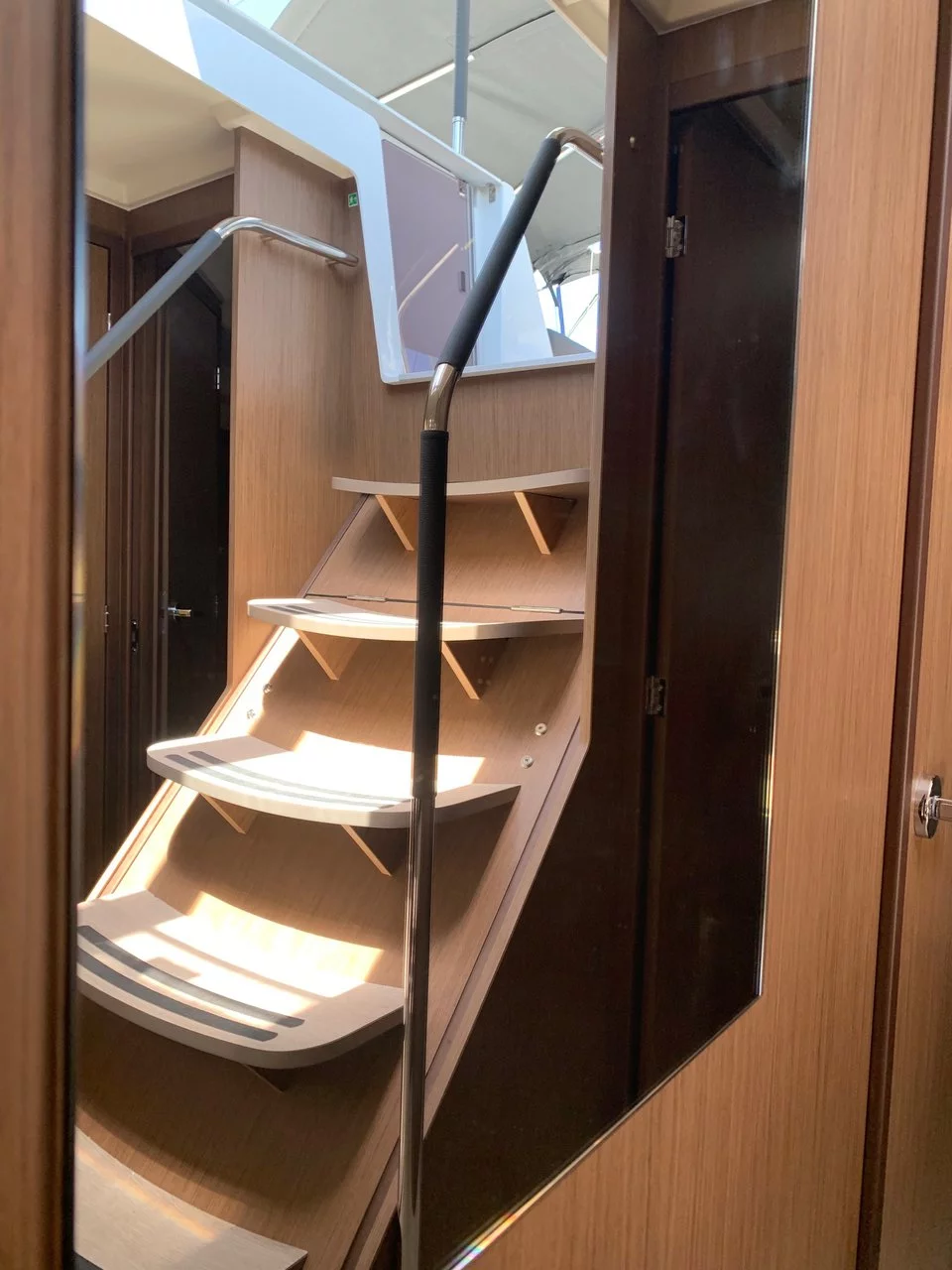 Oceanis 51.1 - 5 + 1 cab. (Elise)  - 22