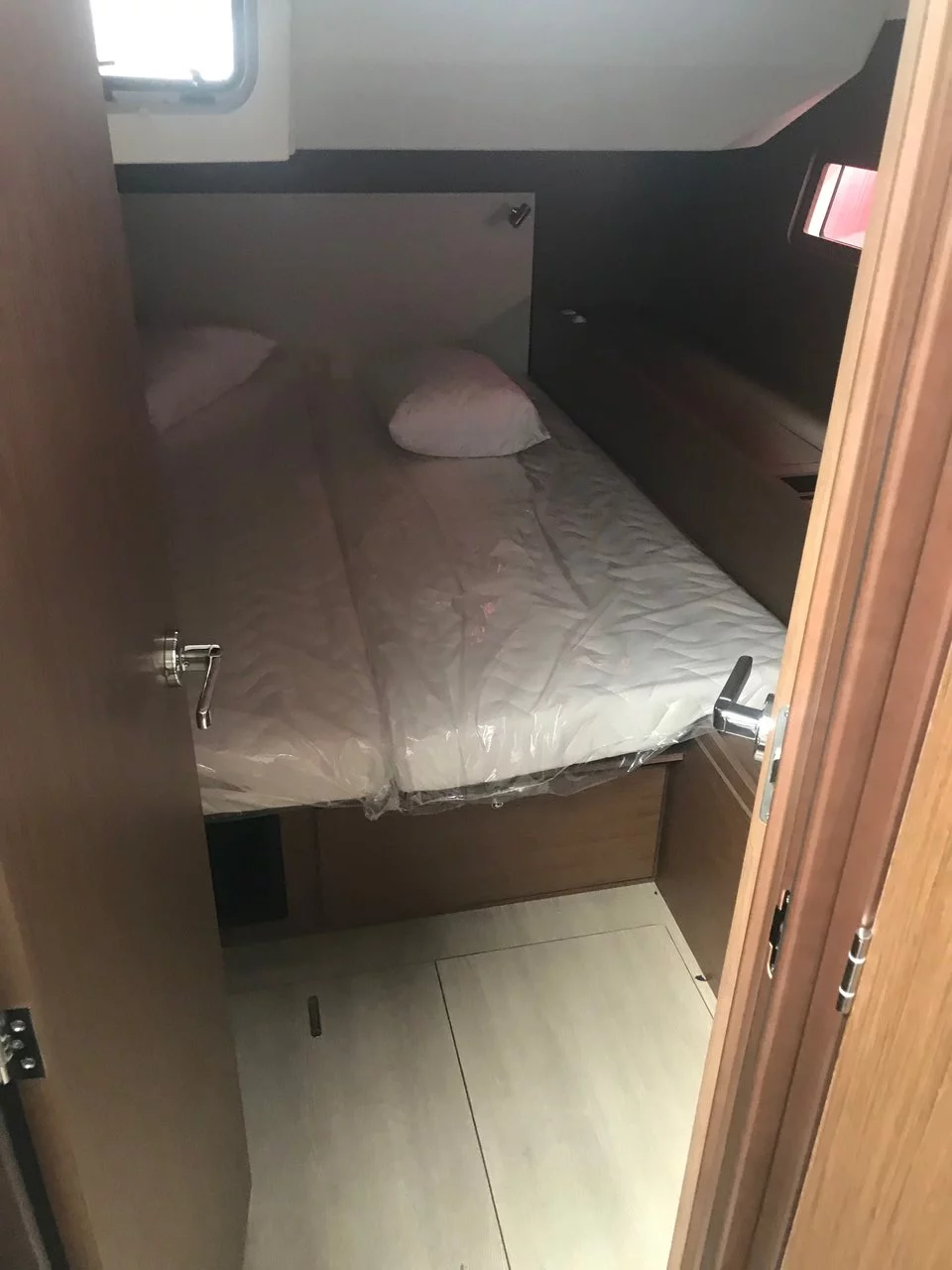 Oceanis 51.1 - 5 + 1 cab. (Elise)  - 32