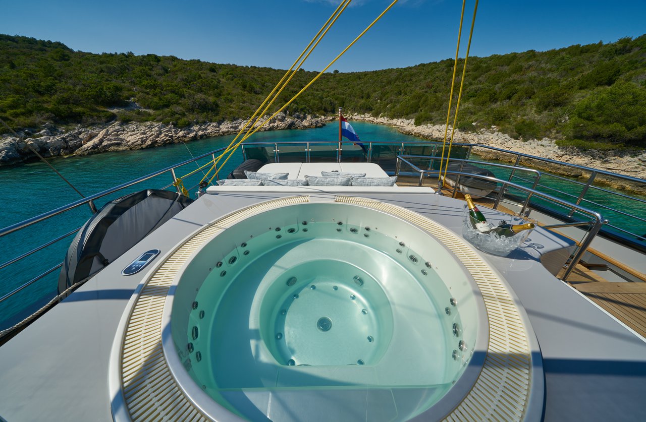 Photo #43 - M/S Rara Avis (Rara Avis) in Split - 61234