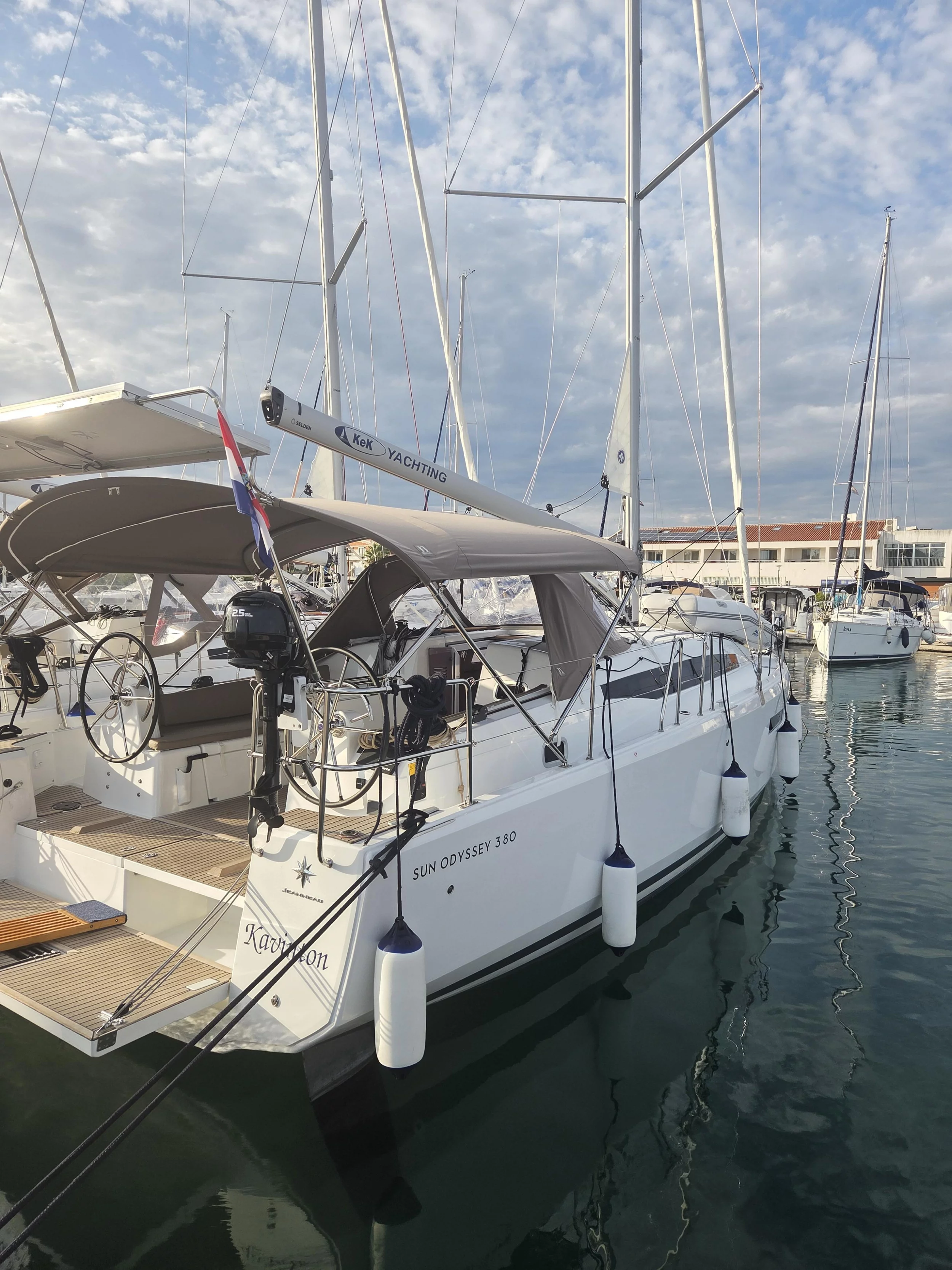Sun Odyssey 380 (Kavinton)  - 3