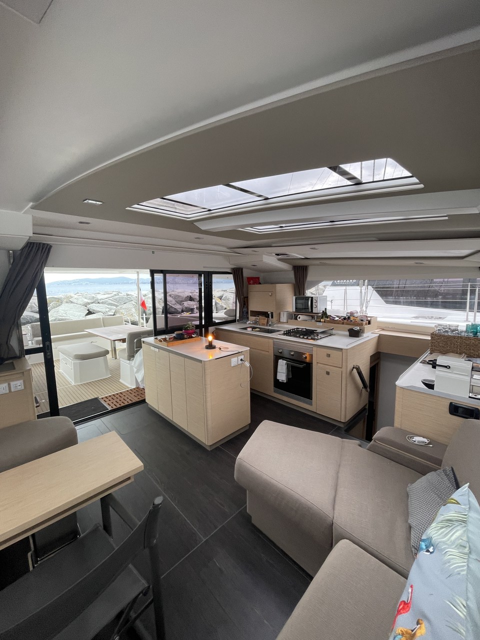 Photo #11 - Fountaine Pajot Aura 51 - 5 + 1 cab. (Panthours) en Saint Raphael - 61039