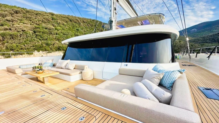 Sunreef 80 (Honeybird)  - 1