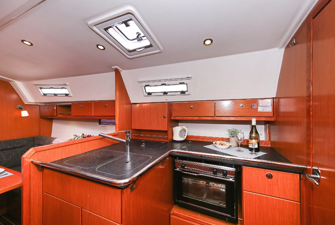 Bavaria Cruiser 36 (Wilma)  - 14