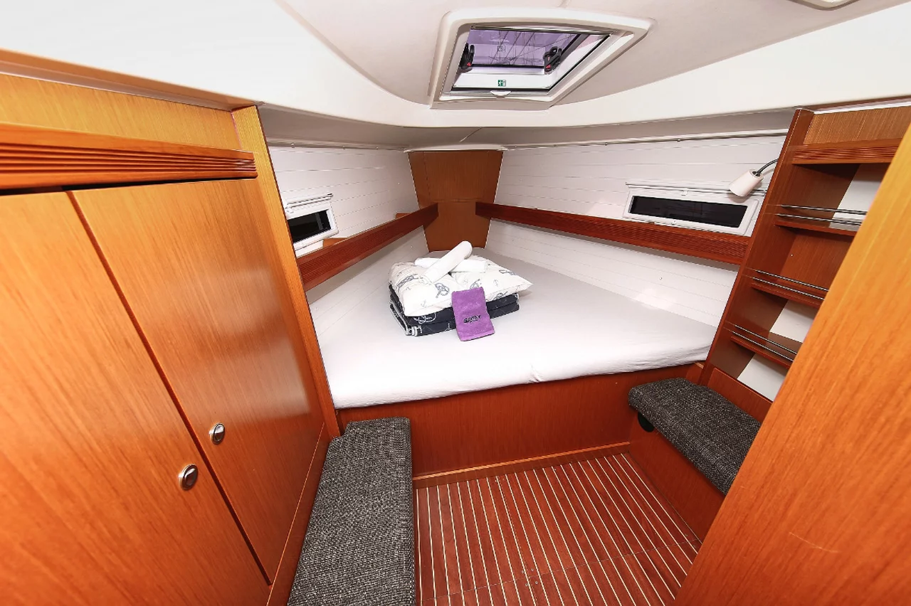 Bavaria Cruiser 36 (Wilma)  - 16